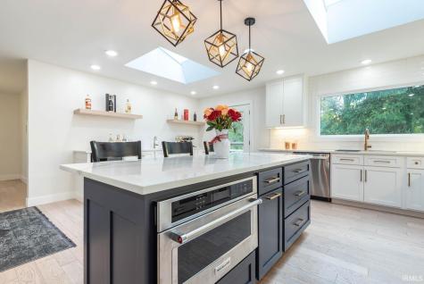 621 S Pleasant Ridge Drive Bloomington IN 47401