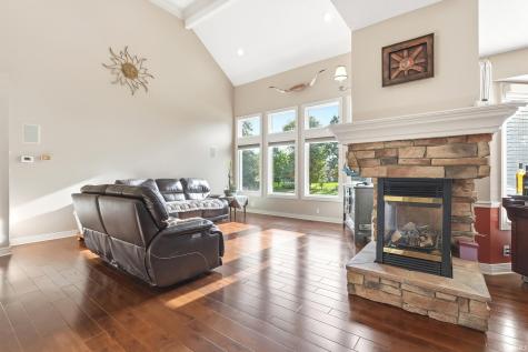 6206 Treasure Cove Fort Wayne IN 46835