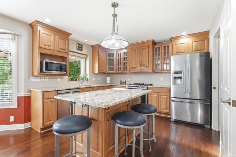 6206 Treasure Cove Fort Wayne IN 46835