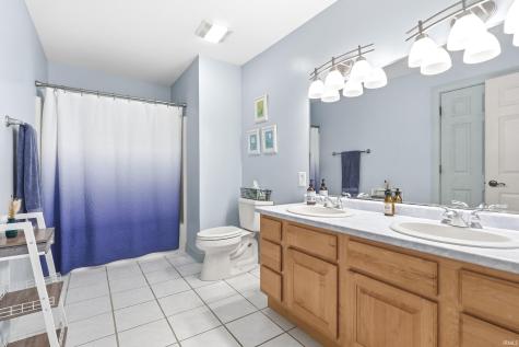 6206 Treasure Cove Fort Wayne IN 46835