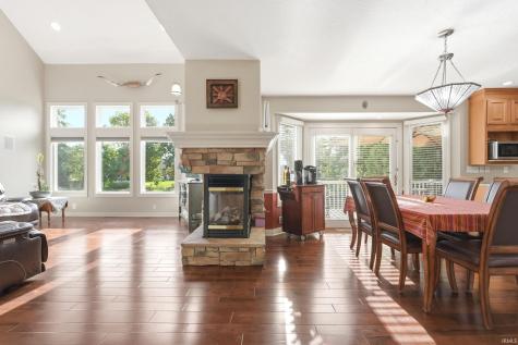 6206 Treasure Cove Fort Wayne IN 46835