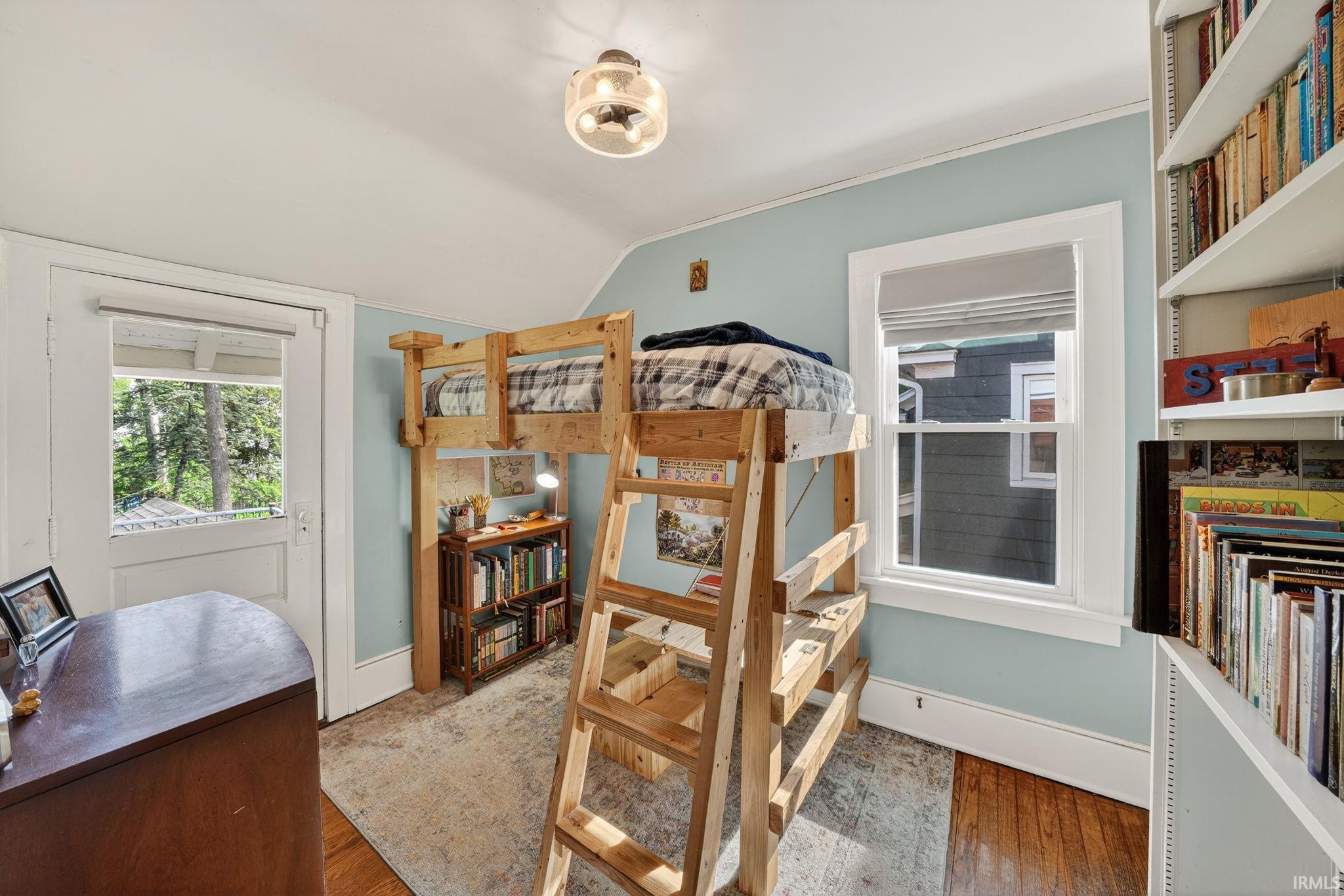 1319 Sunnymede Avenue South Bend IN 46615