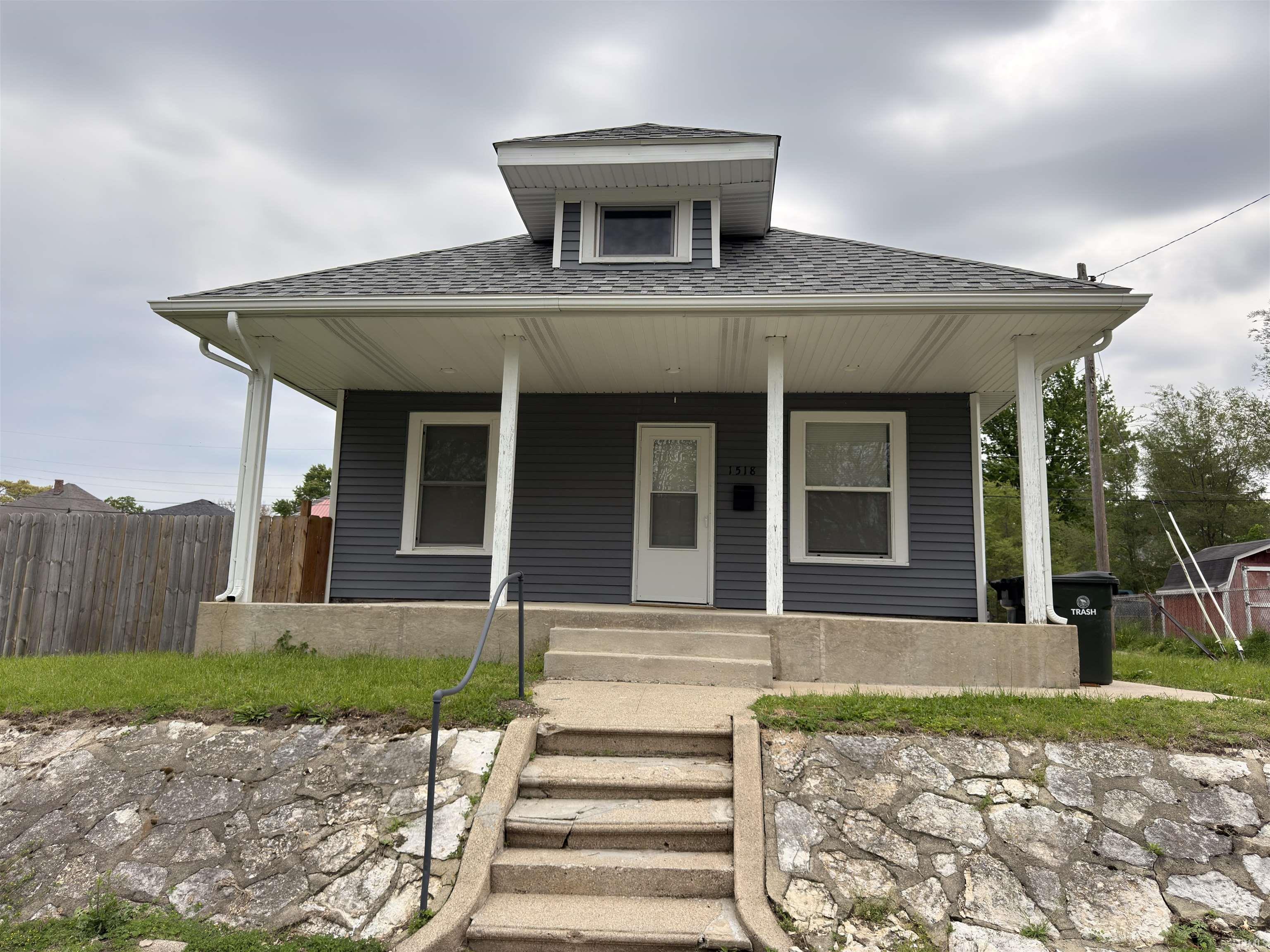 1518 Dale Avenue South Bend IN 46613