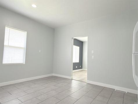1518 Dale Avenue South Bend IN 46613