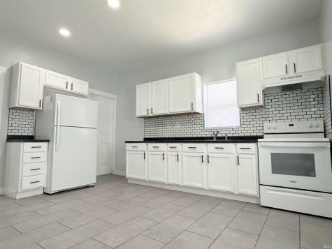 1518 Dale Avenue South Bend IN 46613