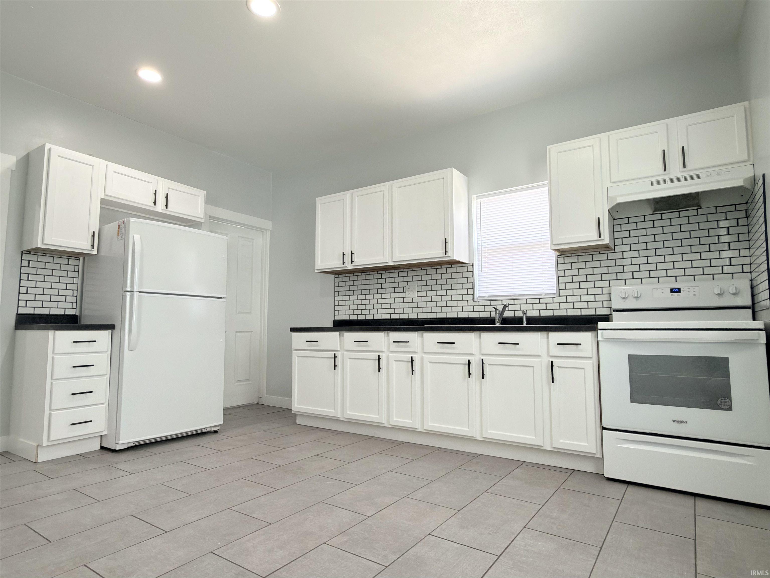 1518 Dale Avenue South Bend IN 46613