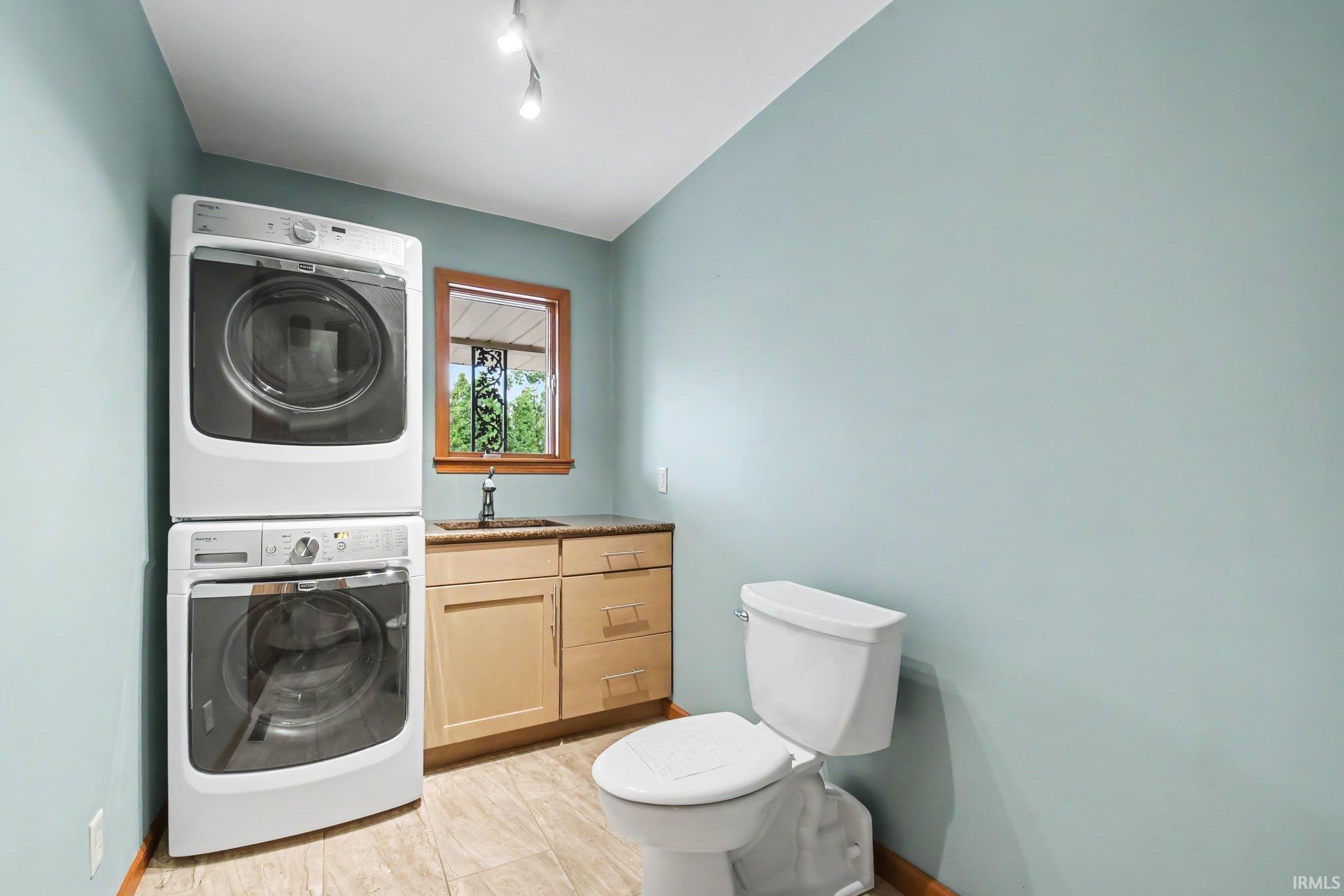 1116 Erin Court Middlebury IN 46540