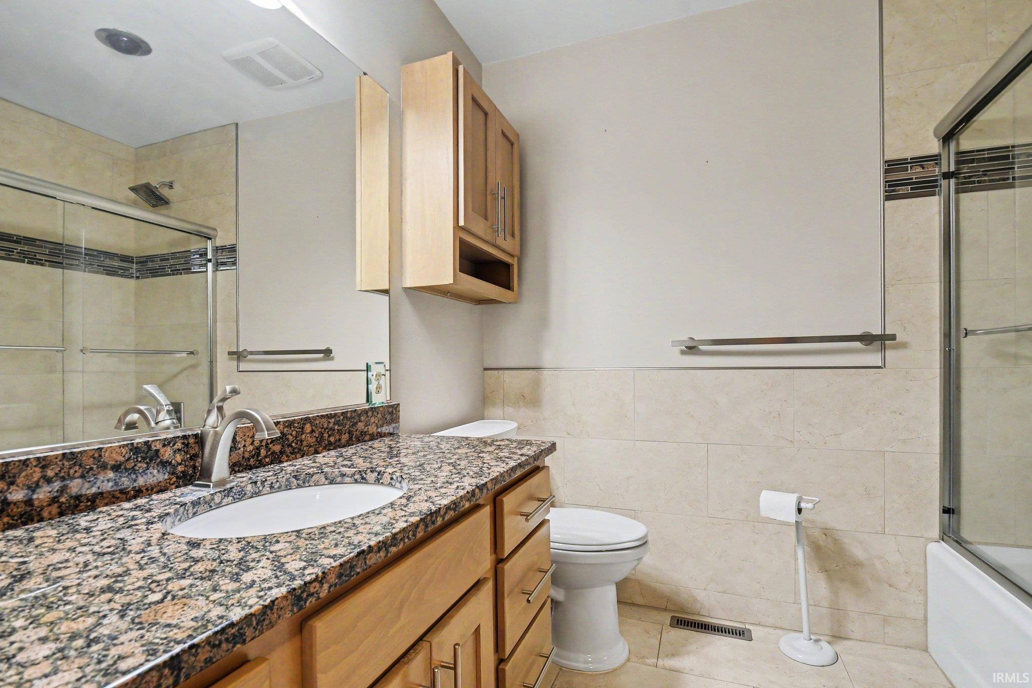 1116 Erin Court Middlebury IN 46540