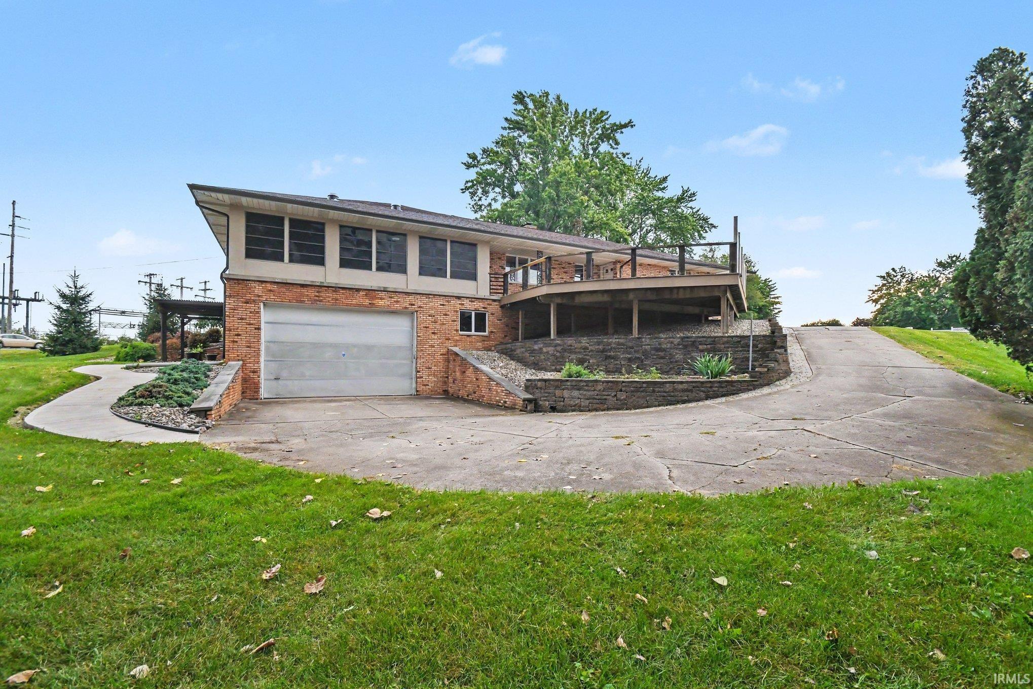 1116 Erin Court Middlebury IN 46540
