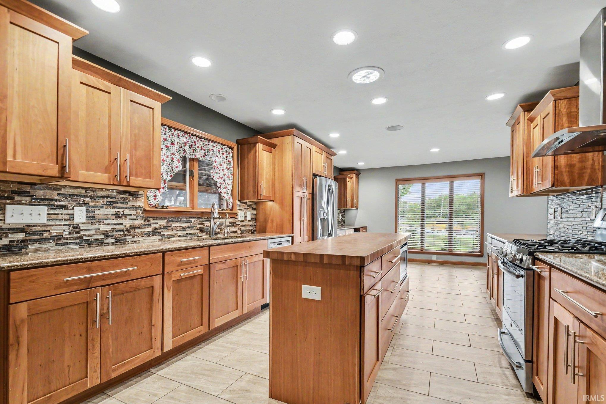 1116 Erin Court Middlebury IN 46540