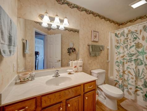1906 N Windsor Court Huntingburg IN 47542