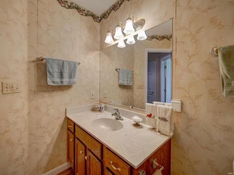 1906 N Windsor Court Huntingburg IN 47542