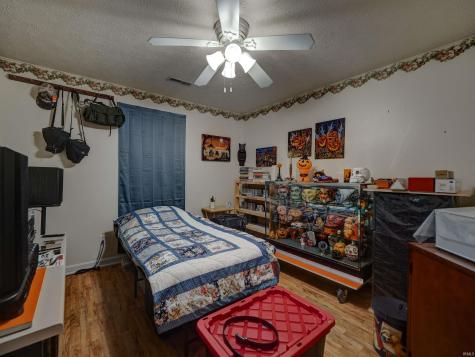 1906 N Windsor Court Huntingburg IN 47542