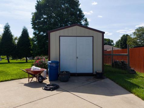 1906 N Windsor Court Huntingburg IN 47542