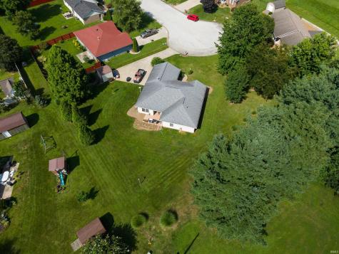 1906 N Windsor Court Huntingburg IN 47542