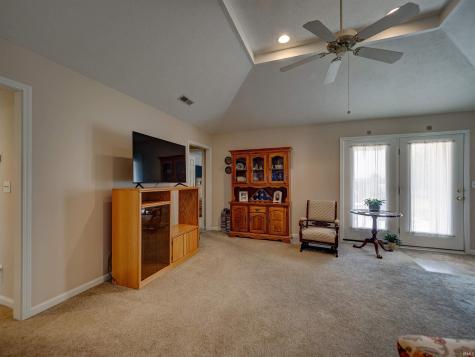 1906 N Windsor Court Huntingburg IN 47542