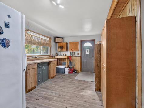 5608 Leesburg Road Fort Wayne IN 46818