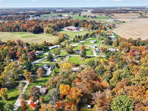 5608 Leesburg Road Fort Wayne IN 46818