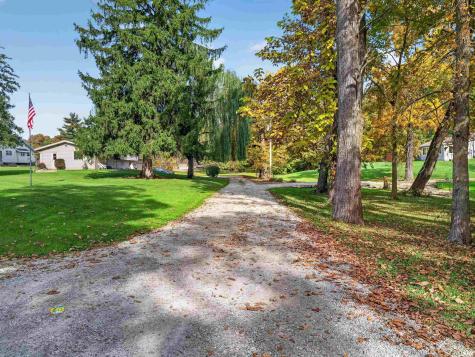 5608 Leesburg Road Fort Wayne IN 46818