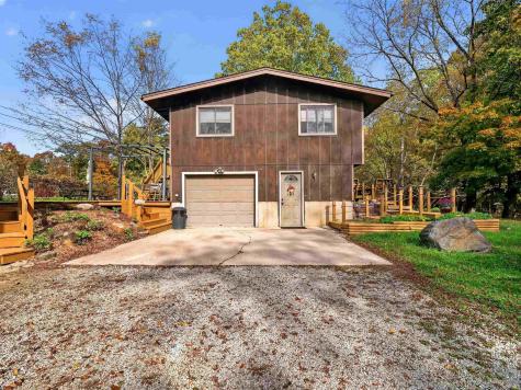 5608 Leesburg Road Fort Wayne IN 46818