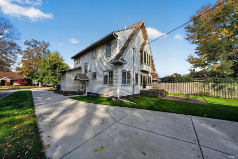 1722 Cedar Street South Bend IN 46617
