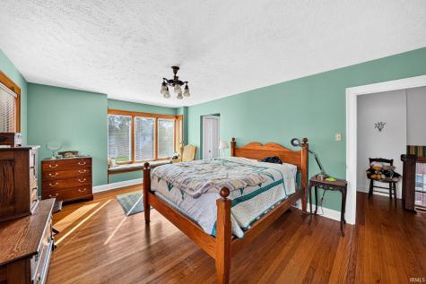 1722 Cedar Street South Bend IN 46617