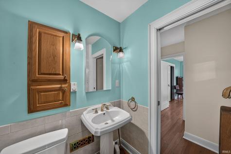 1722 Cedar Street South Bend IN 46617