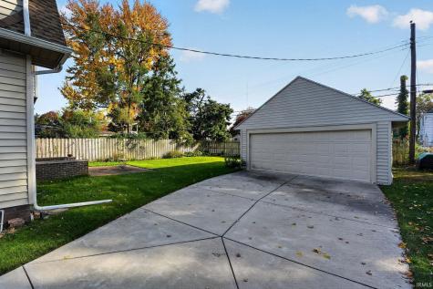 1722 Cedar Street South Bend IN 46617