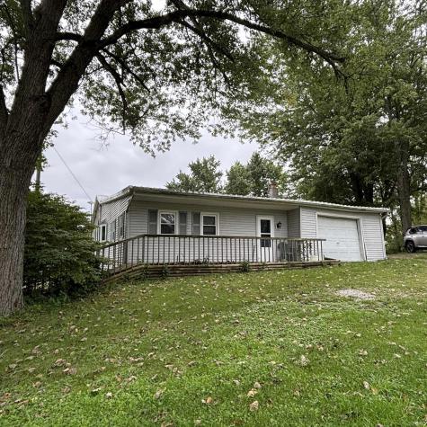 733 W Center Drive Albion IN 46701