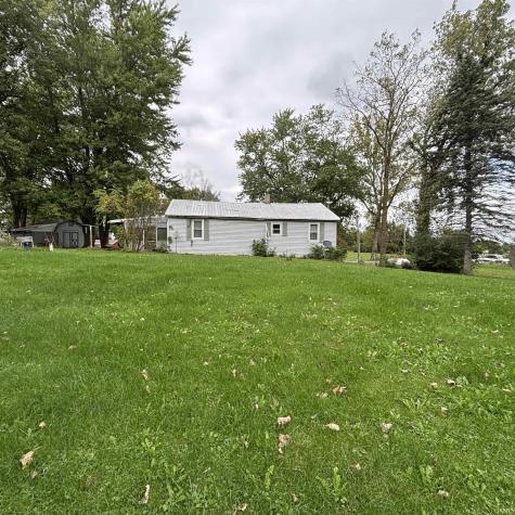 733 W Center Drive Albion IN 46701