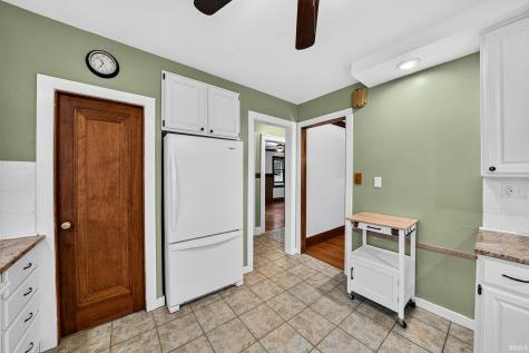 1214 Woodward Avenue South Bend IN 46616