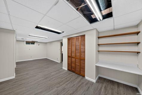 1214 Woodward Avenue South Bend IN 46616