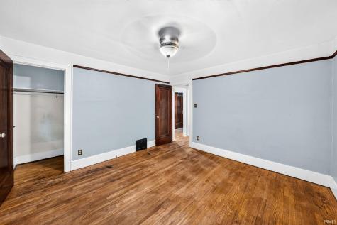 1214 Woodward Avenue South Bend IN 46616