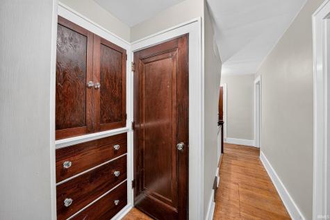 1214 Woodward Avenue South Bend IN 46616