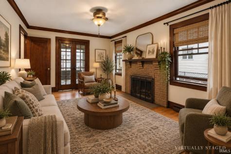 1214 Woodward Avenue South Bend IN 46616