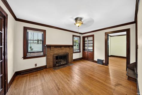 1214 Woodward Avenue South Bend IN 46616