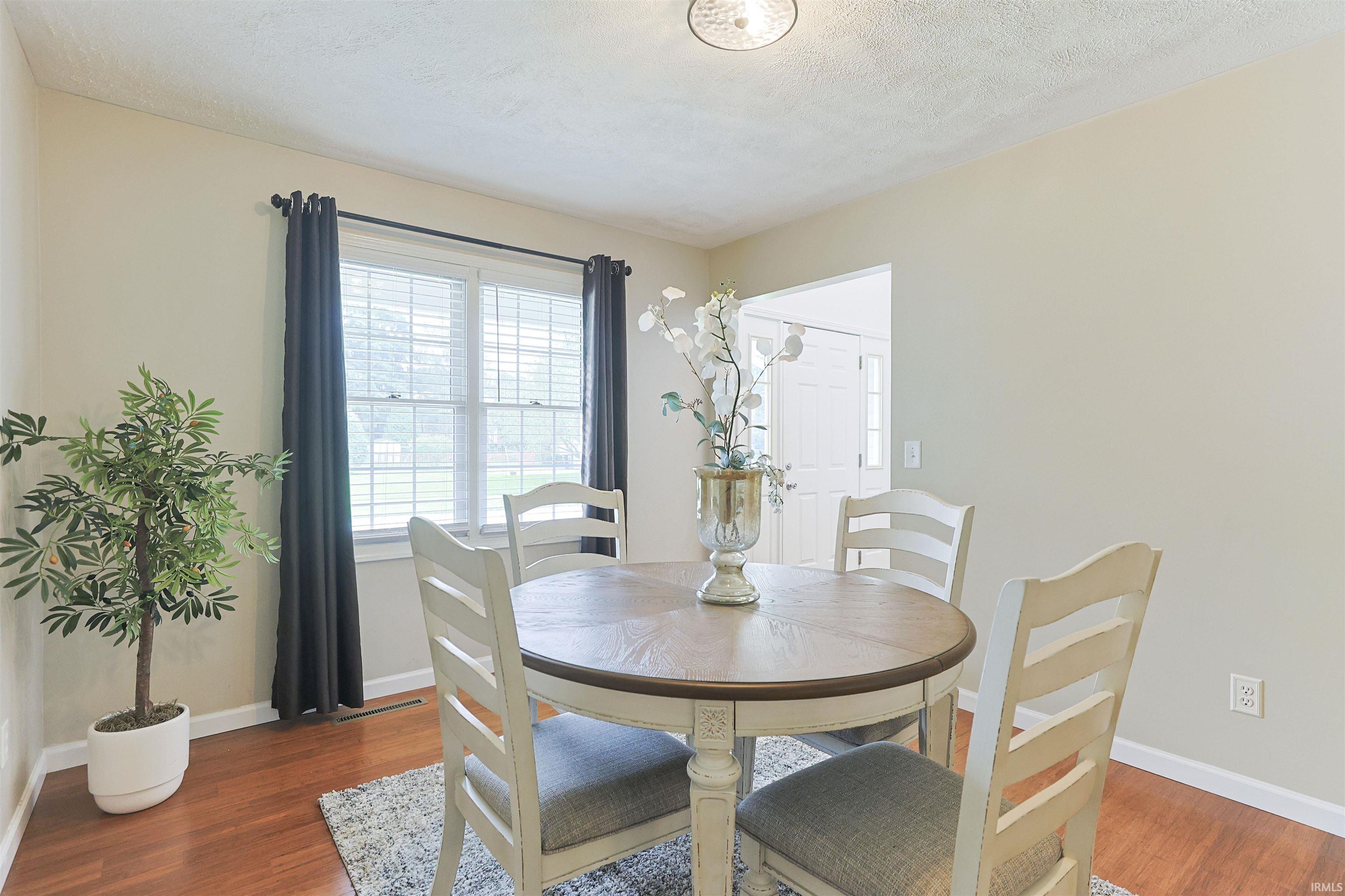 50885 Lexington Glen Drive Granger IN 46530