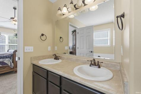 12431 Hummingbird Cove Fort Wayne IN 46845