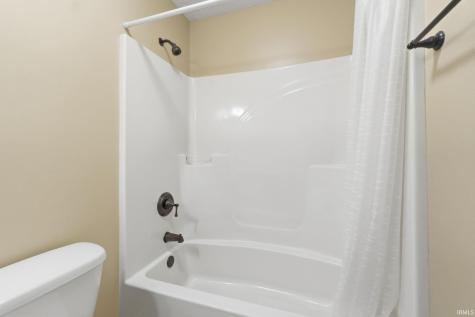 12431 Hummingbird Cove Fort Wayne IN 46845