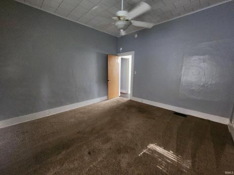302 W 7th Street Bicknell IN 47512