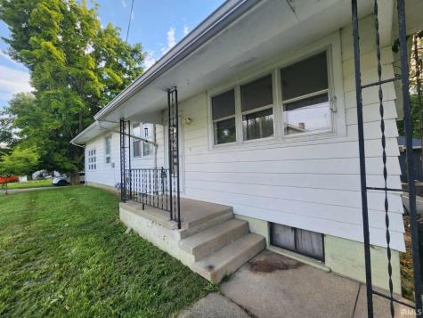302 W 7th Street Bicknell IN 47512