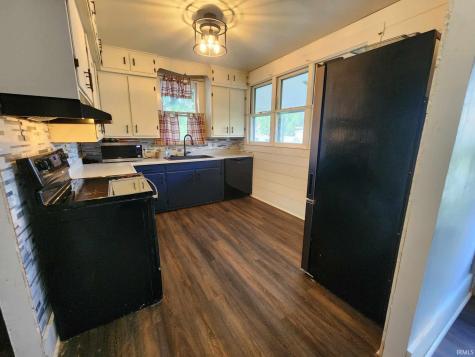 302 W 7th Street Bicknell IN 47512