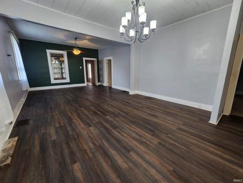 302 W 7th Street Bicknell IN 47512