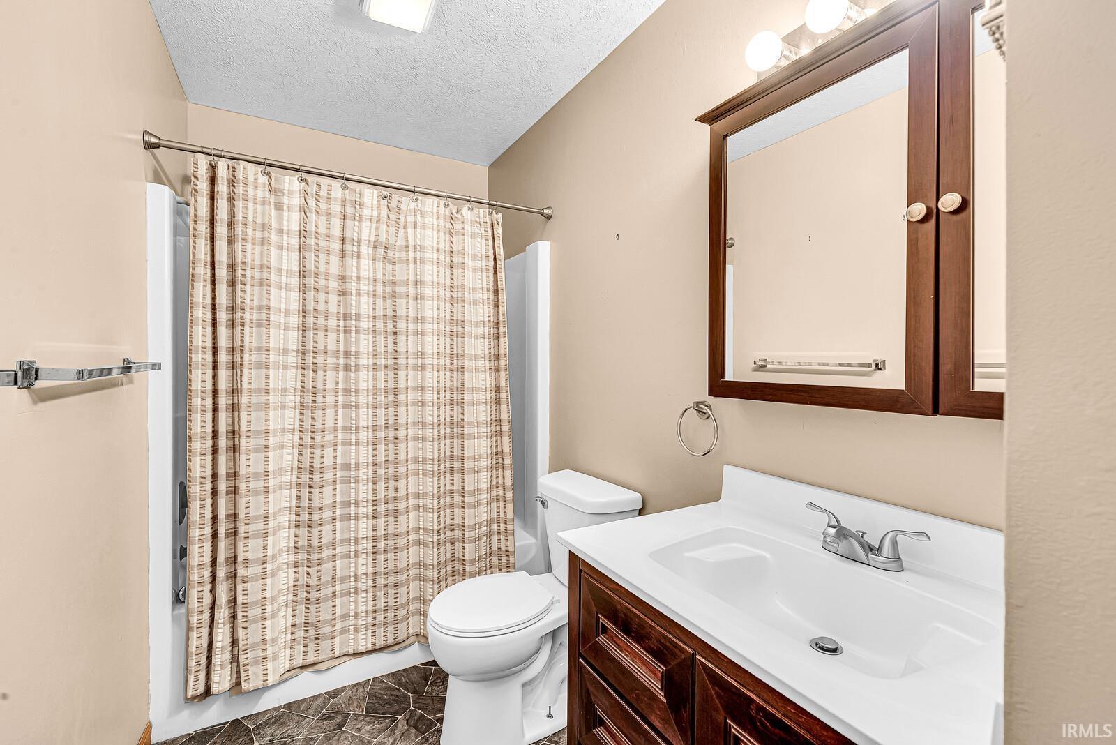 22616 Lake Shore Drive Elkhart IN 46514