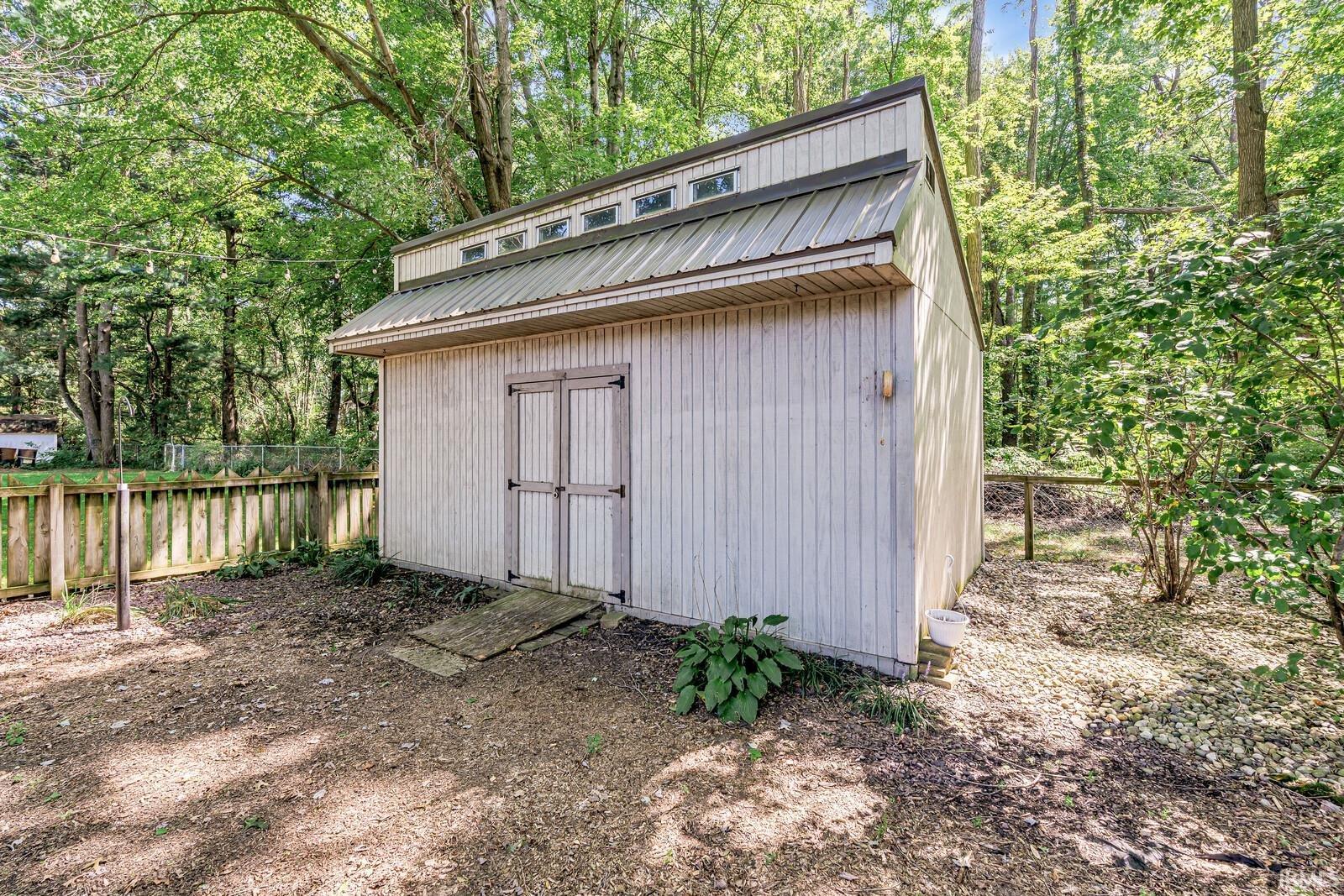 22616 Lake Shore Drive Elkhart IN 46514