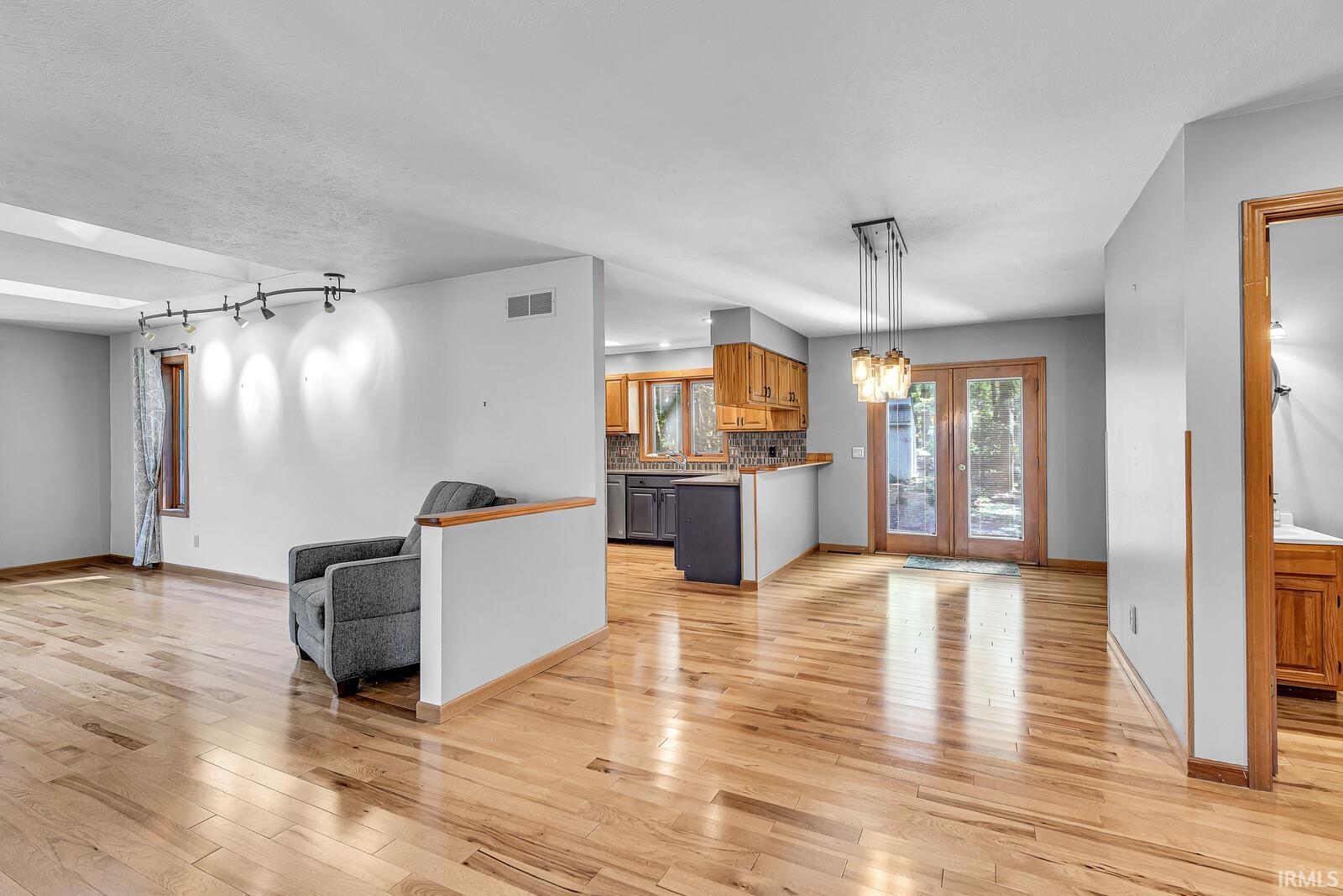22616 Lake Shore Drive Elkhart IN 46514