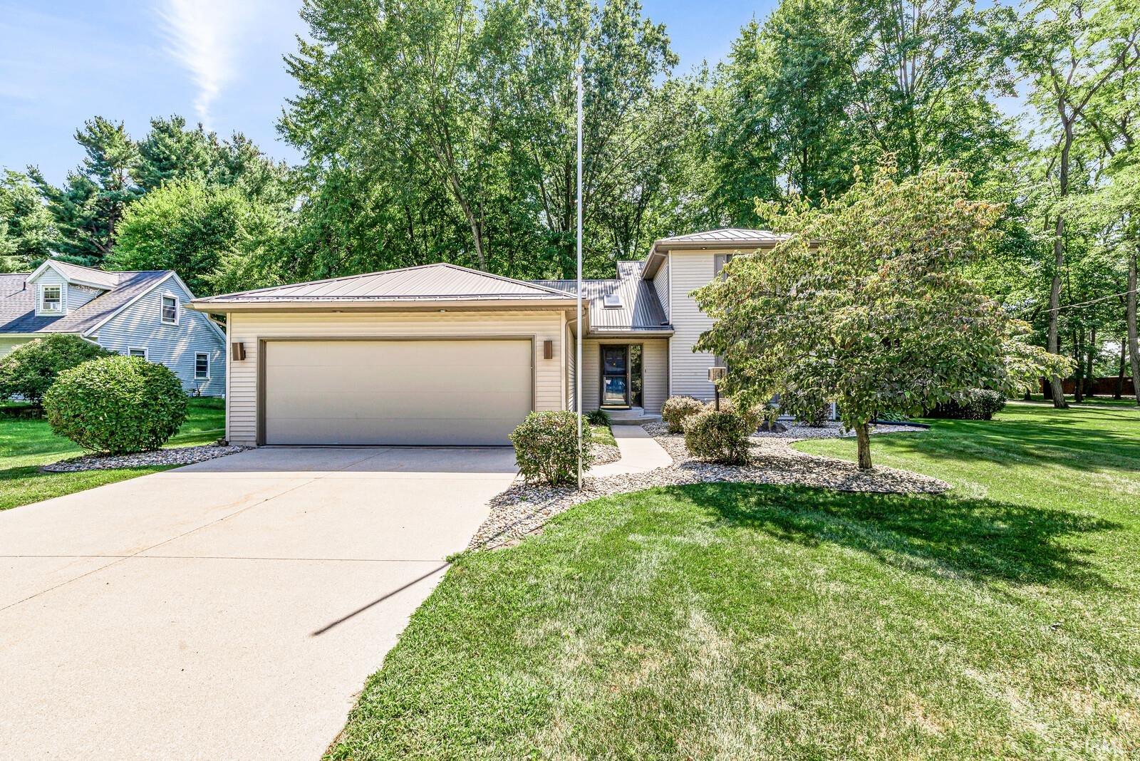 22616 Lake Shore Drive Elkhart IN 46514