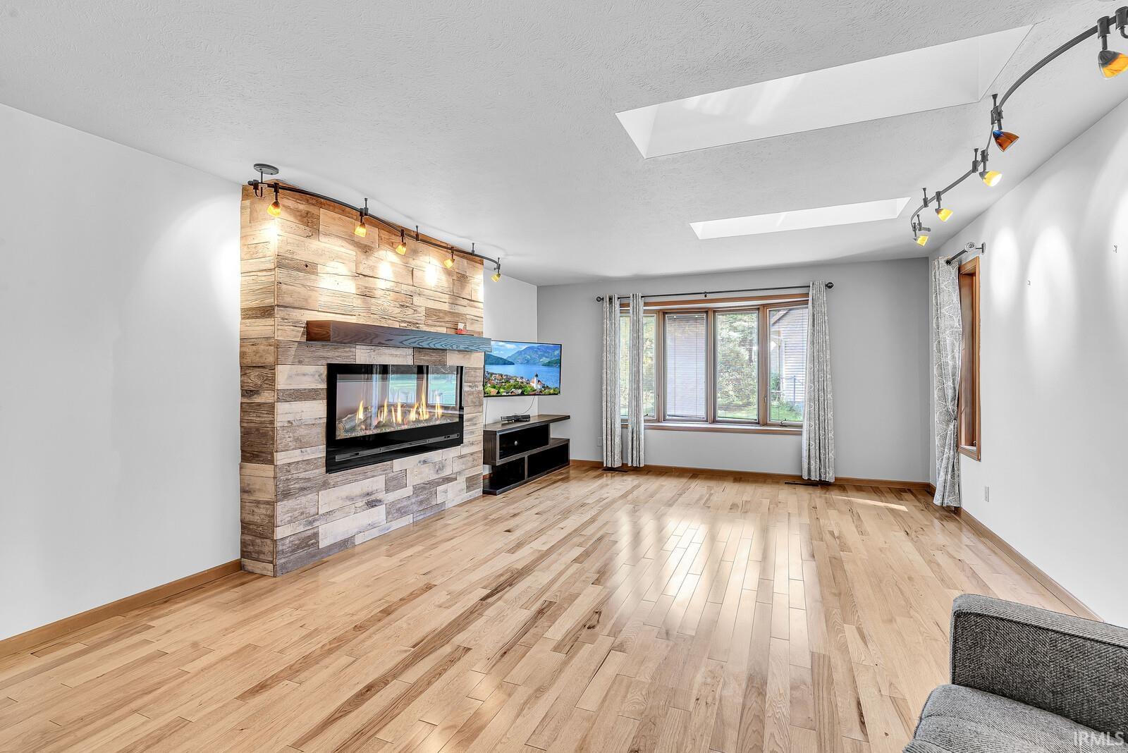 22616 Lake Shore Drive Elkhart IN 46514