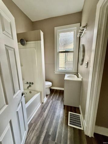 712 E Blackford Avenue Evansville IN 47713