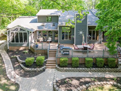 7509 W River Road Yorktown IN 47396